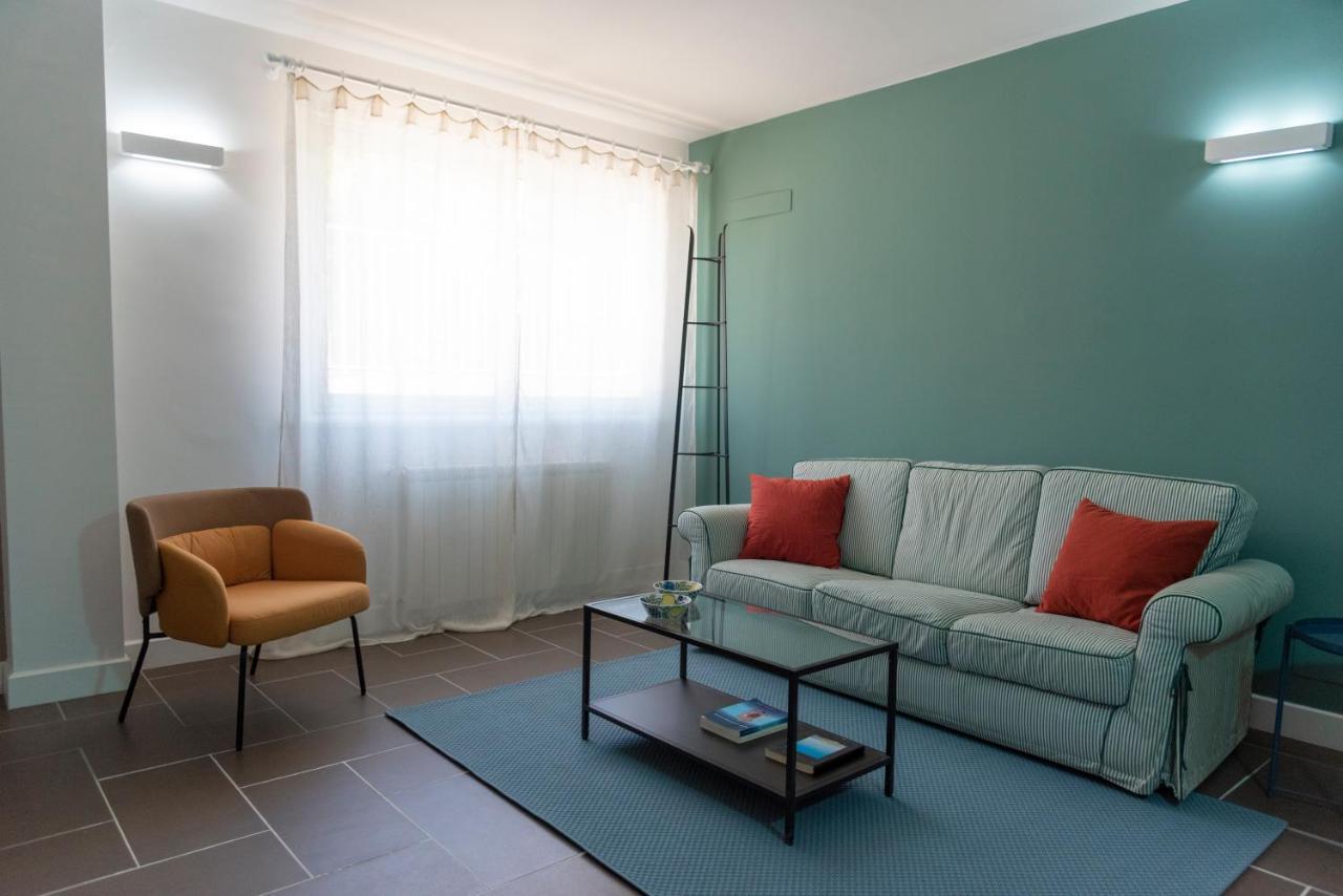 Stardust Guesthouse Augusta Ngoại thất bức ảnh
