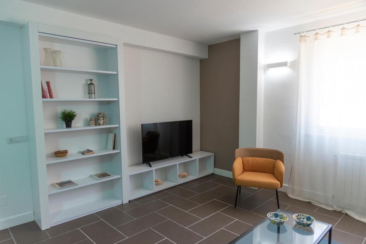 Stardust Guesthouse Augusta Ngoại thất bức ảnh